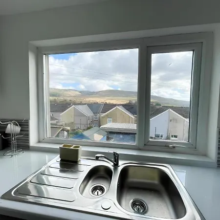 Mountain Haven 3Br Home Near Afan Valley Sleeps 6 Cymmer Exterior photo